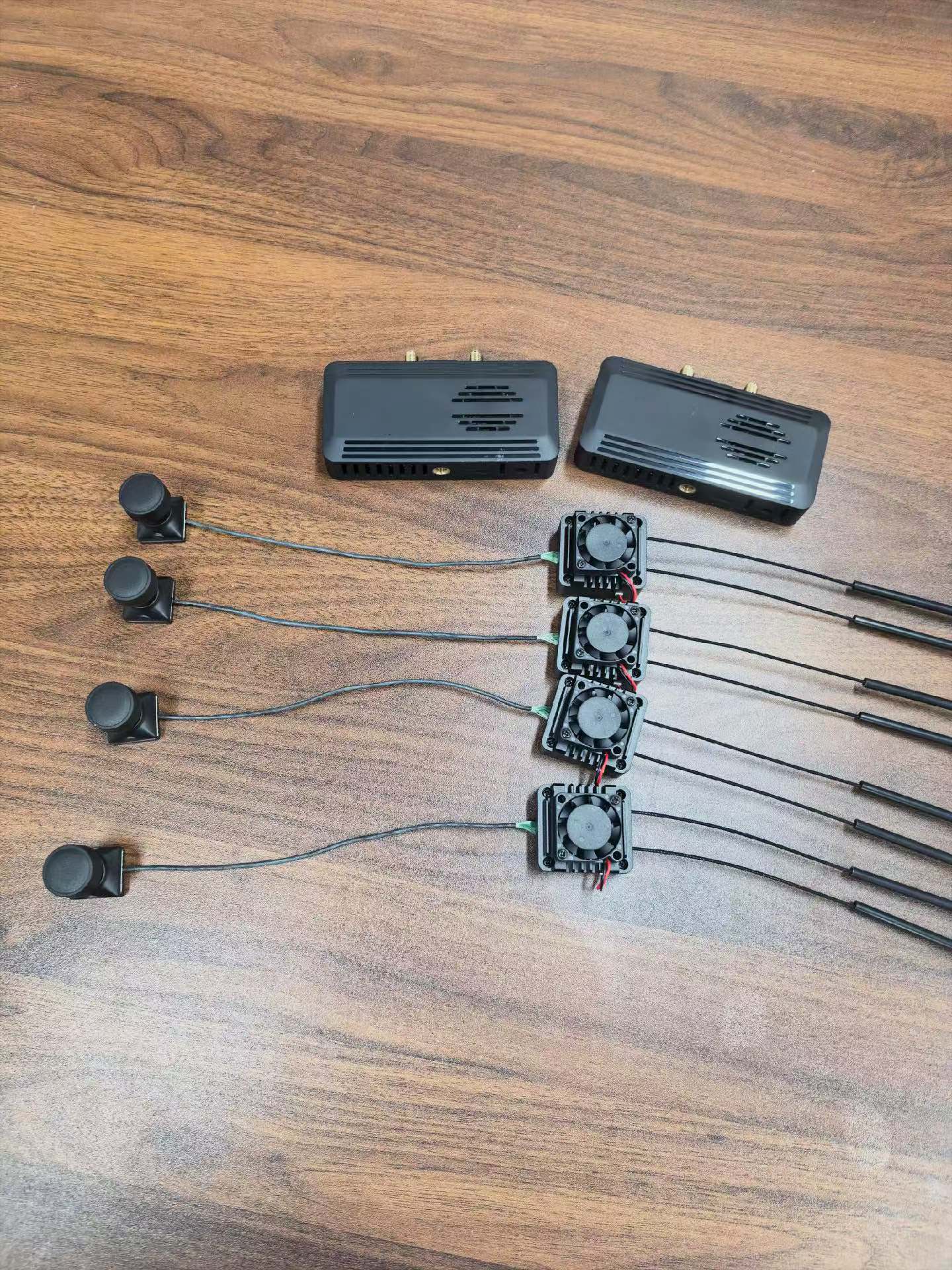 Skyvolt R500 VRX 5.8GHz Digital HD FPV Receiver Dual-Antenna STBC H.265 Decoding HDMI Output Long-Range Ground Station for Drone photo 4